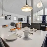 Cara - 200m From The Sea By Interhome *