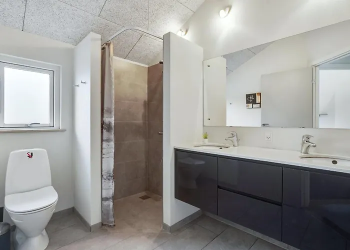 Semesterbostad Cara - 200m From The Sea By Interhome